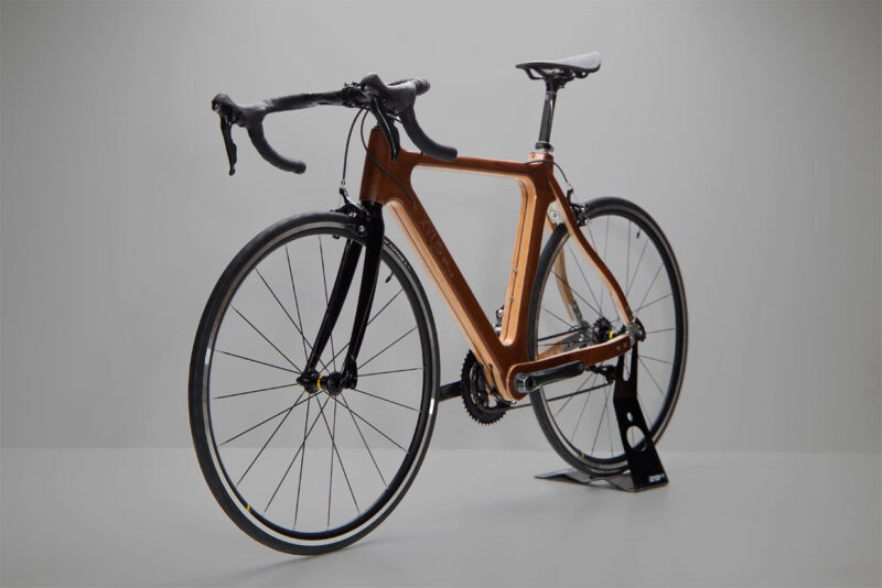 Velora - Road Bike - Image 2